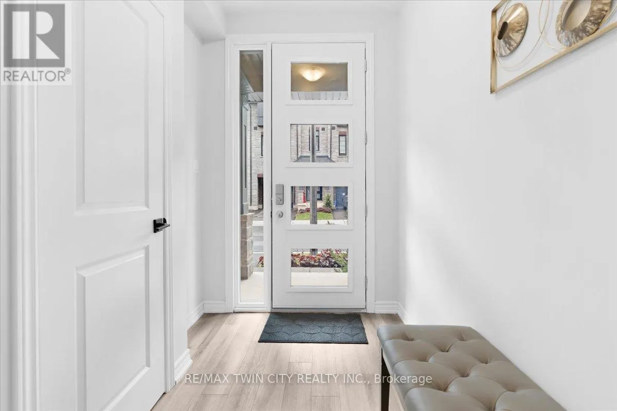 5 - 187 WILSON STREET W