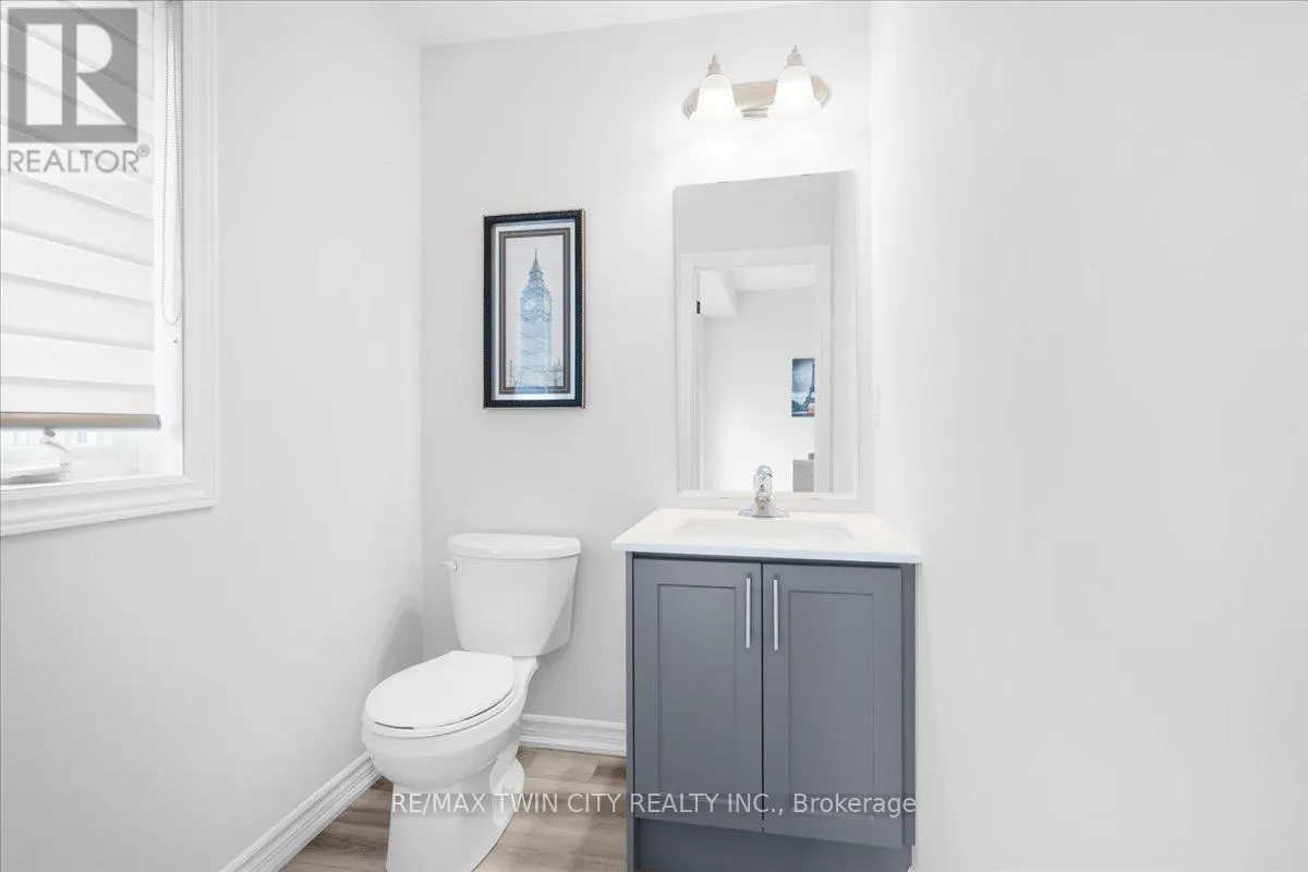 5 - 187 WILSON STREET W
