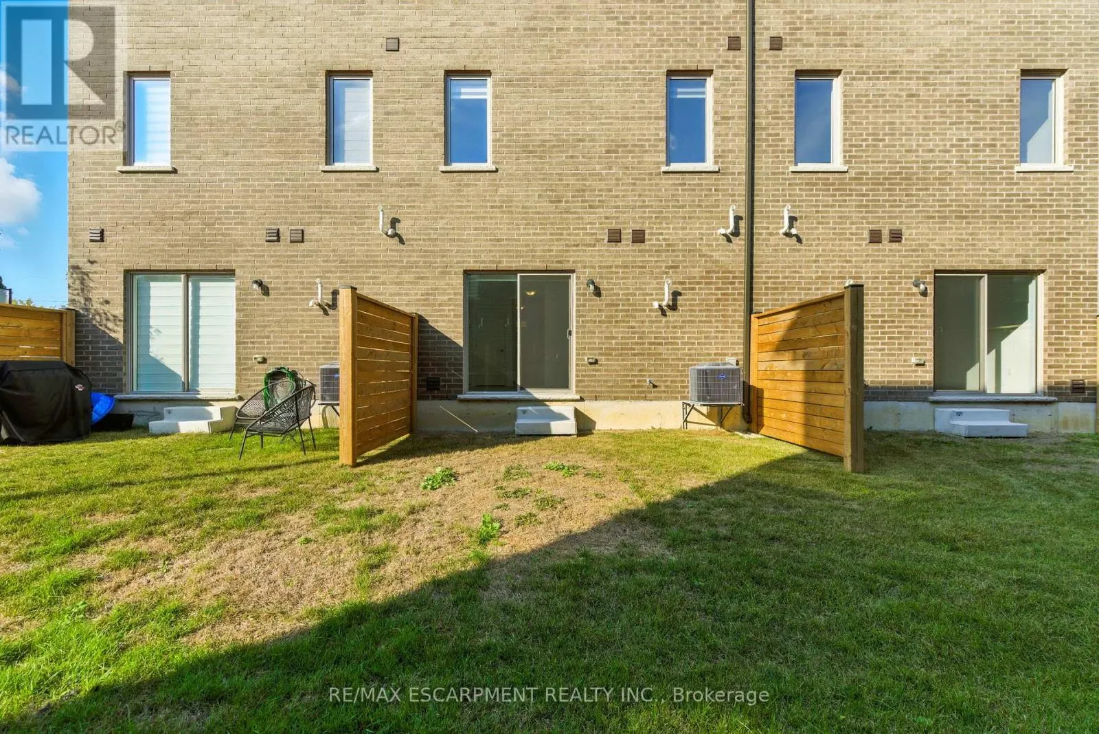 4 CLEAR VALLEY LANE