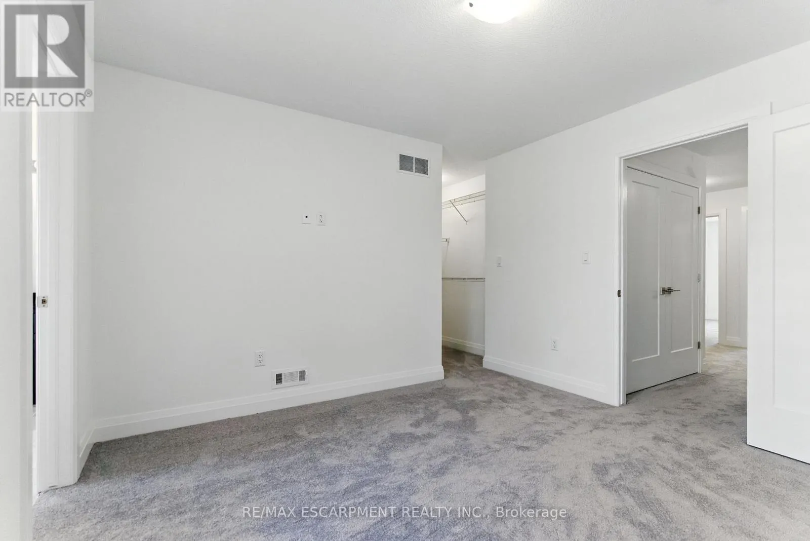 4 CLEAR VALLEY LANE