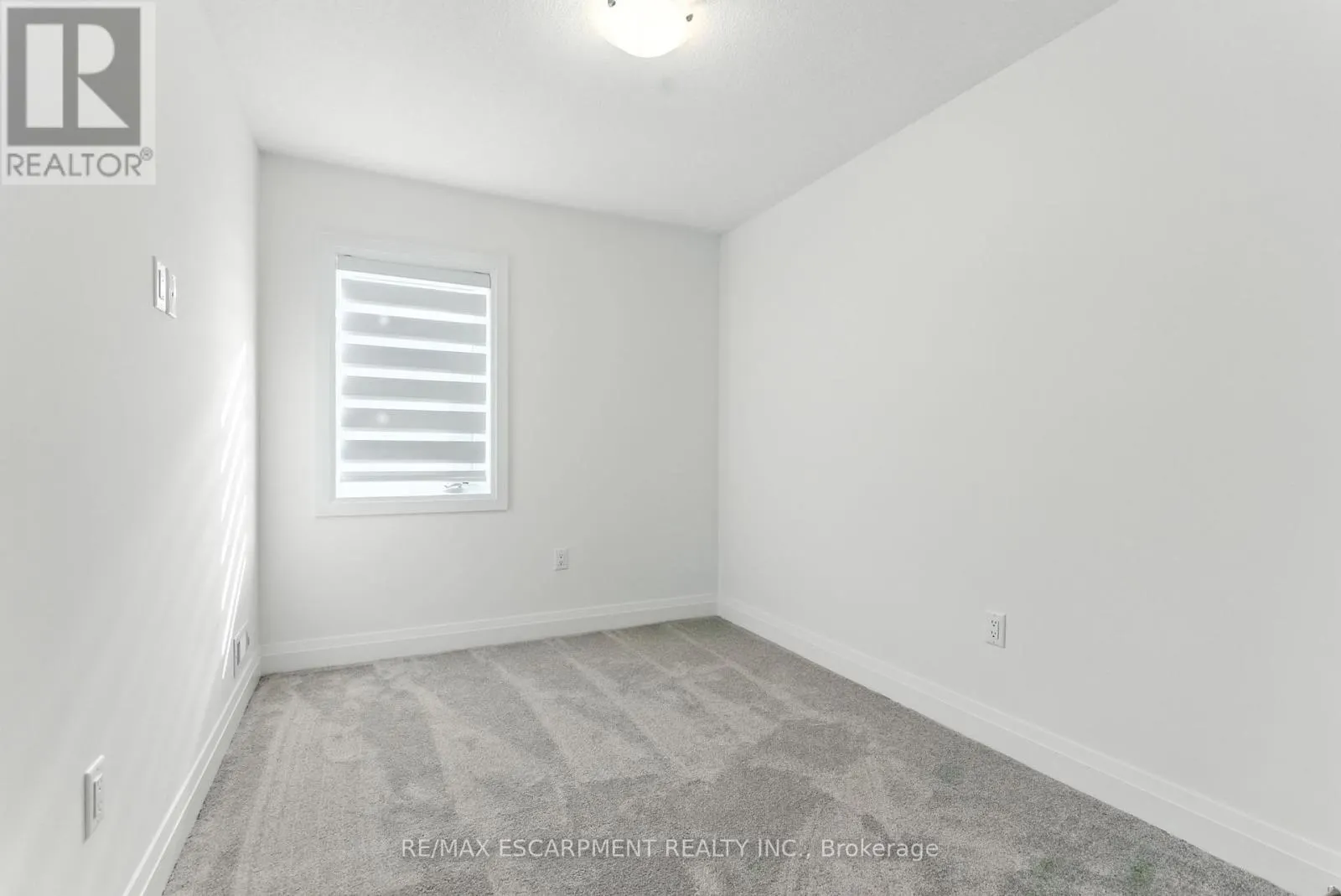 4 CLEAR VALLEY LANE