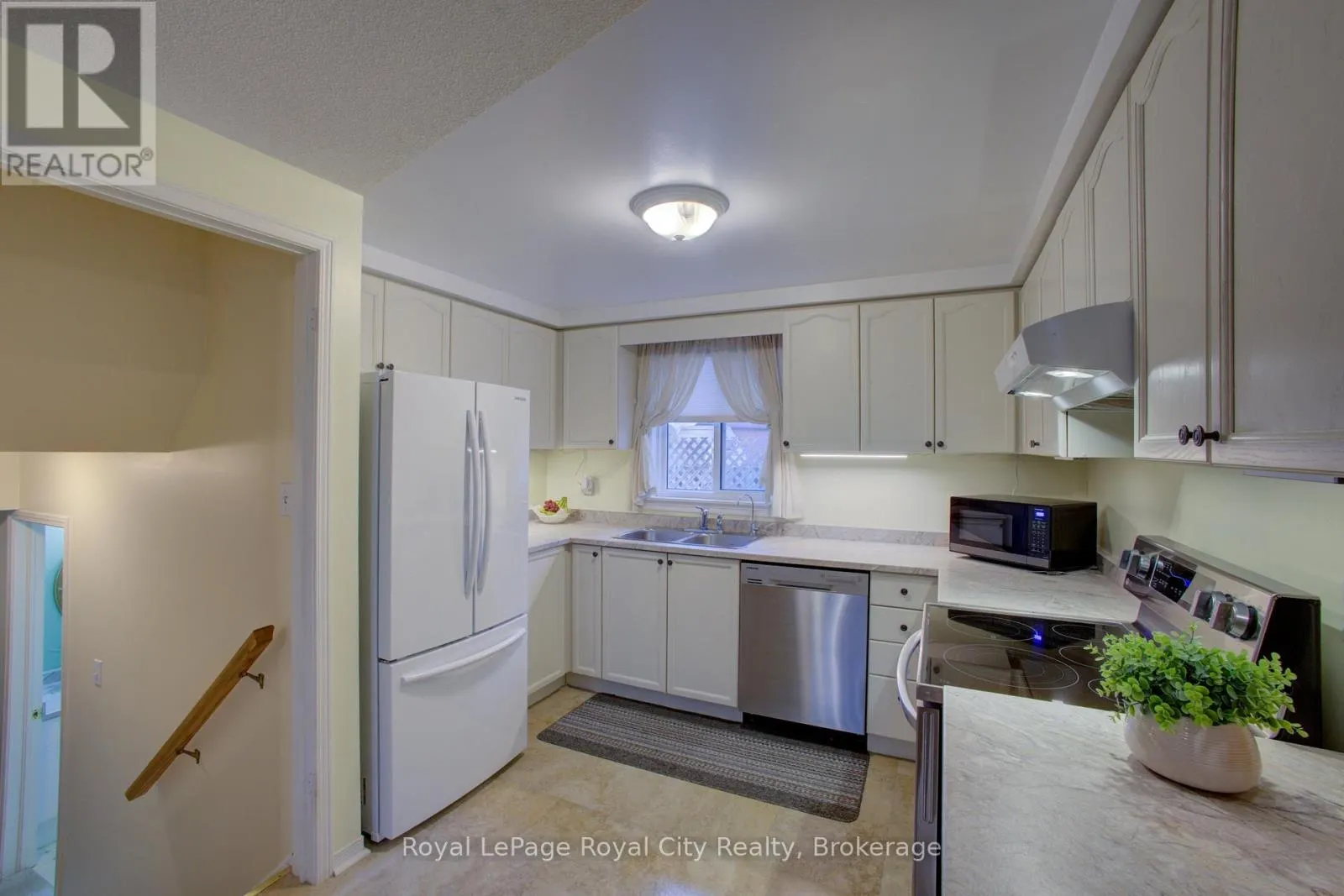 532 FLANNERY DRIVE