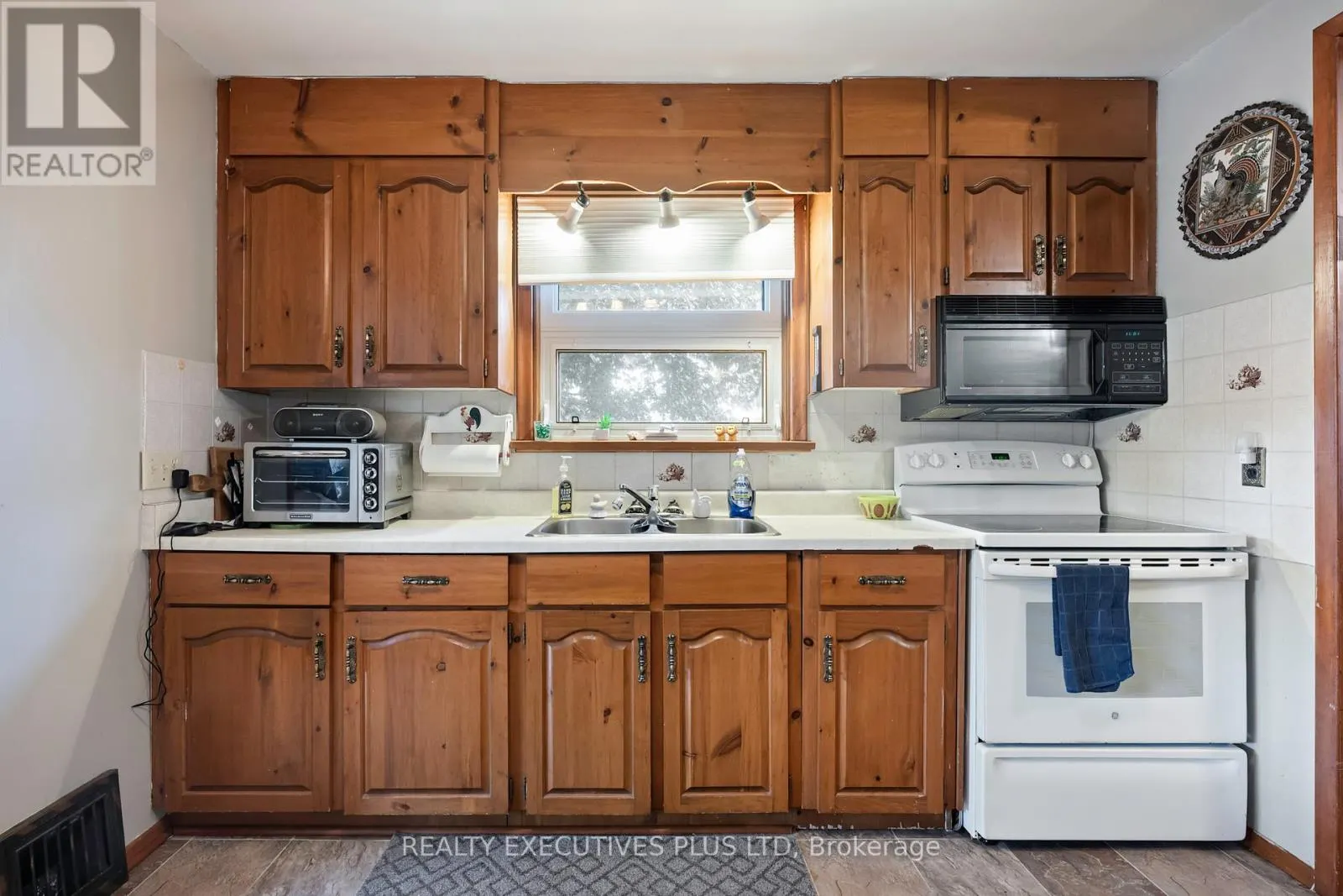 112420 COUNTY ROAD 14 ROAD
