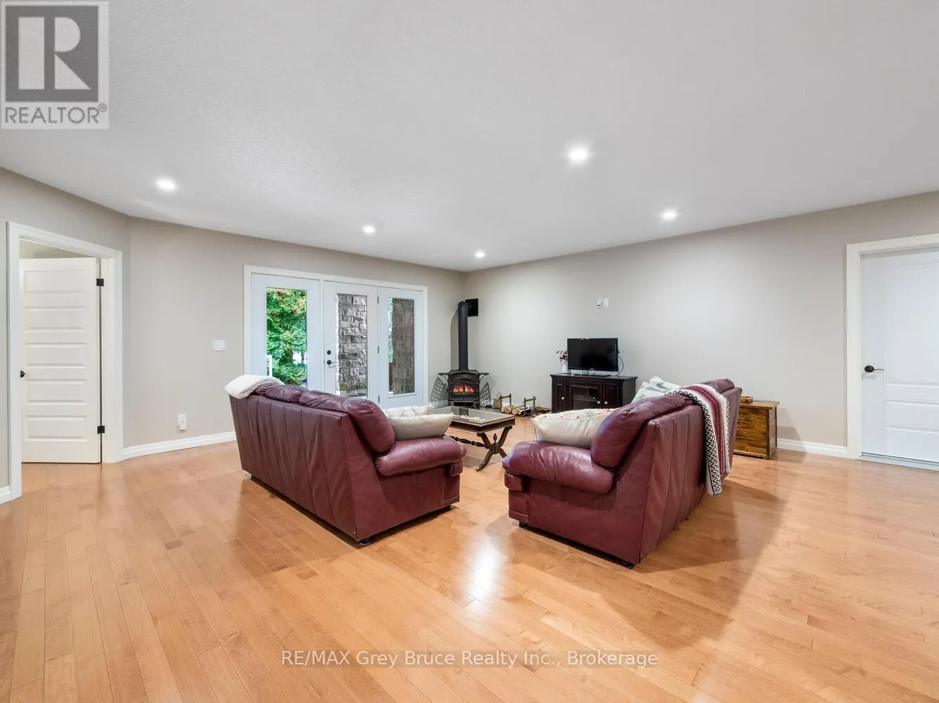 51 HAWES ROAD