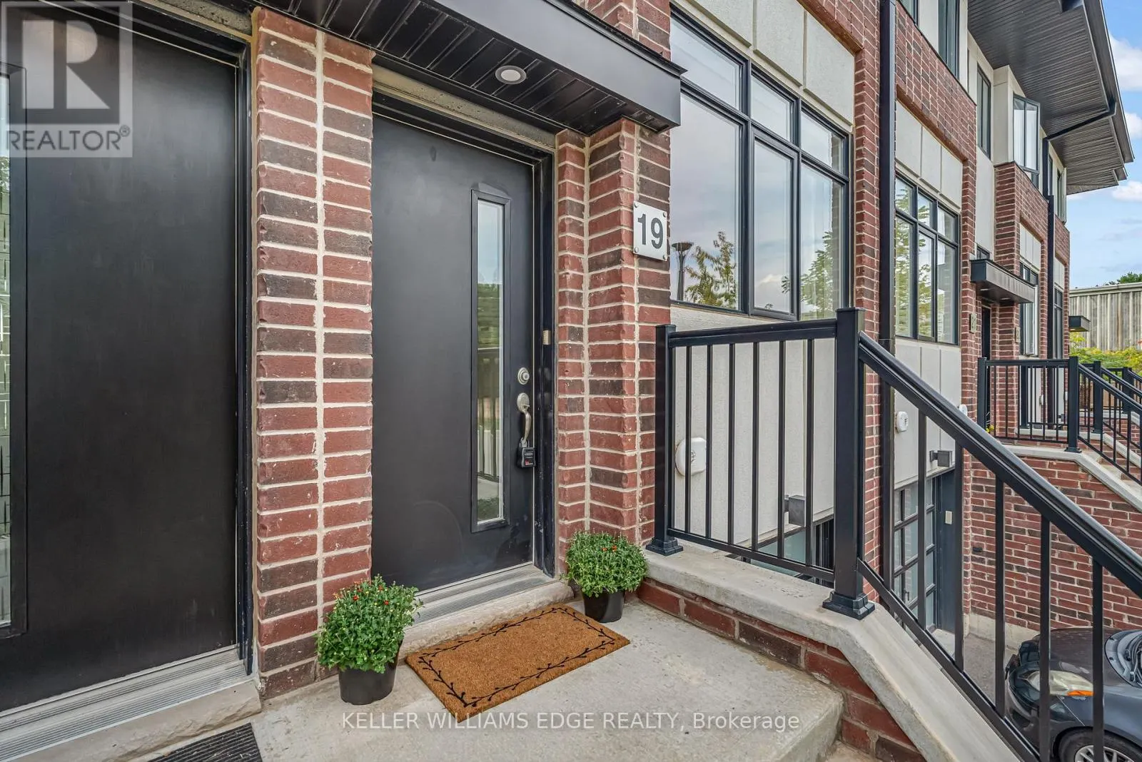 19 MULHOLLARD LANE