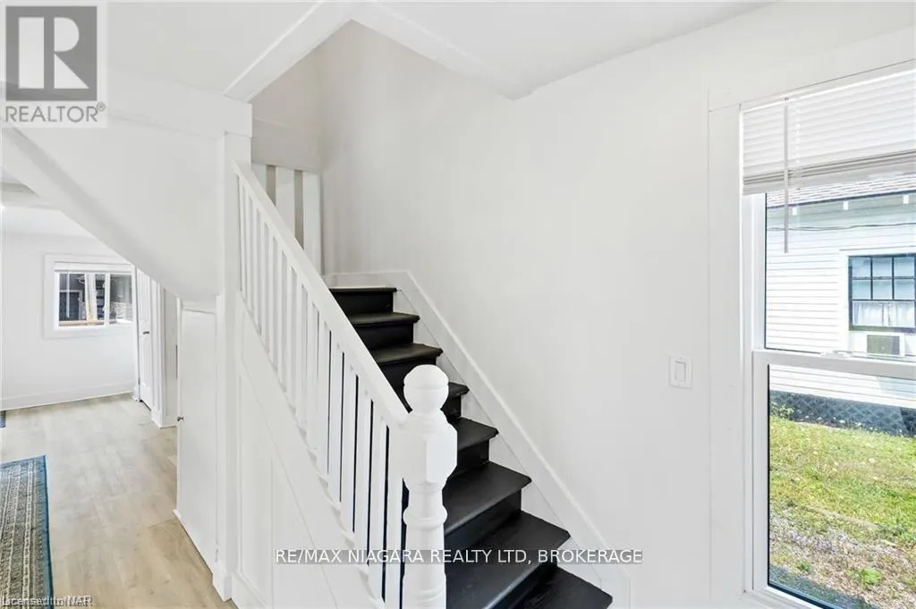 377 CAMBRIDGE ROAD W