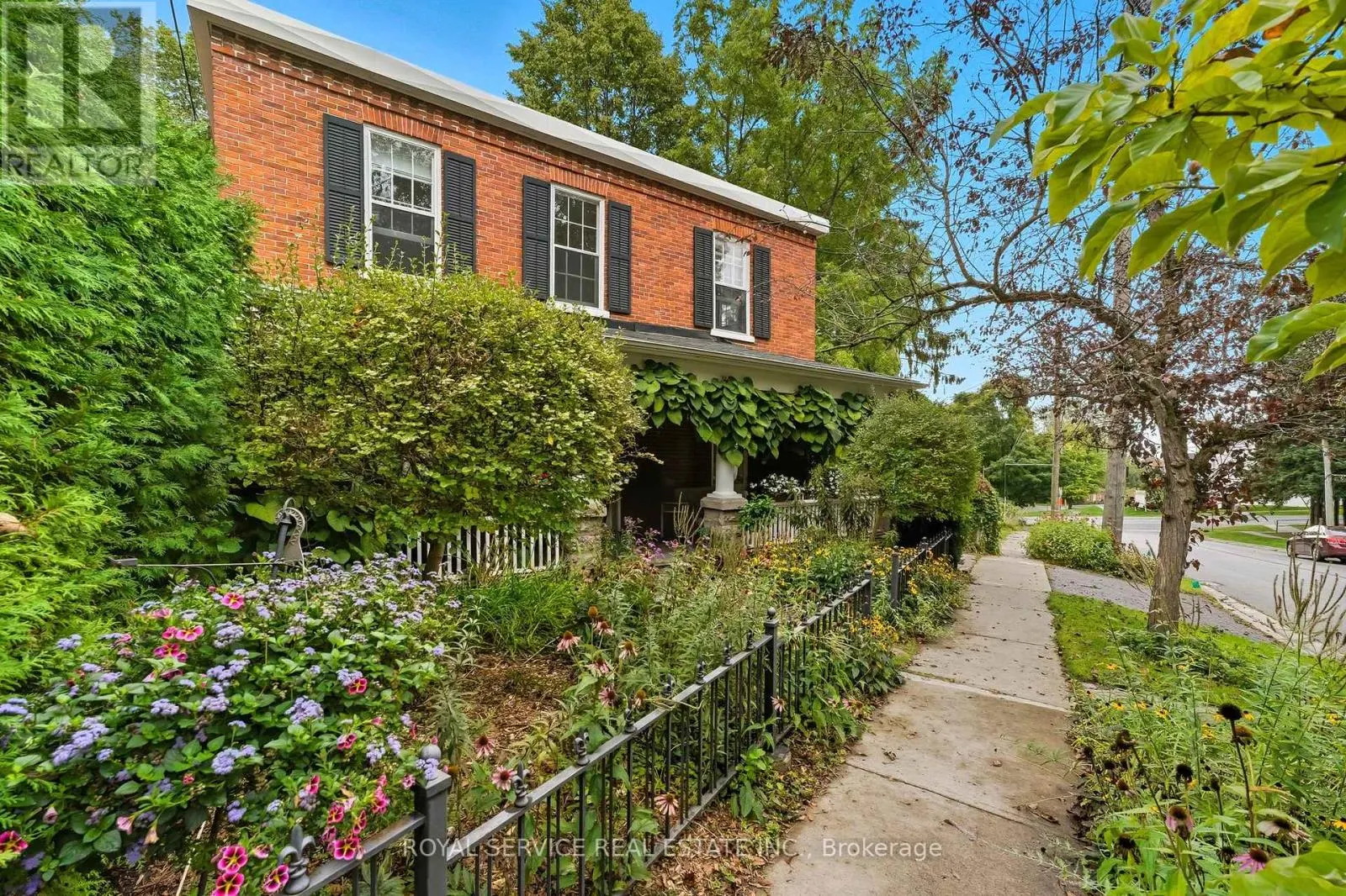 81 PINE STREET S