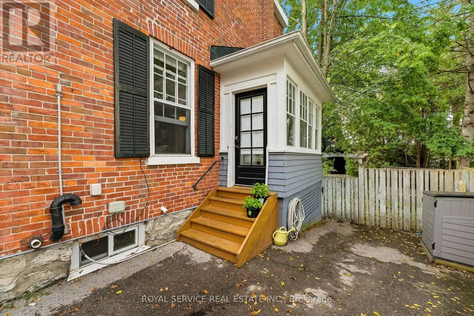 81 PINE STREET S
