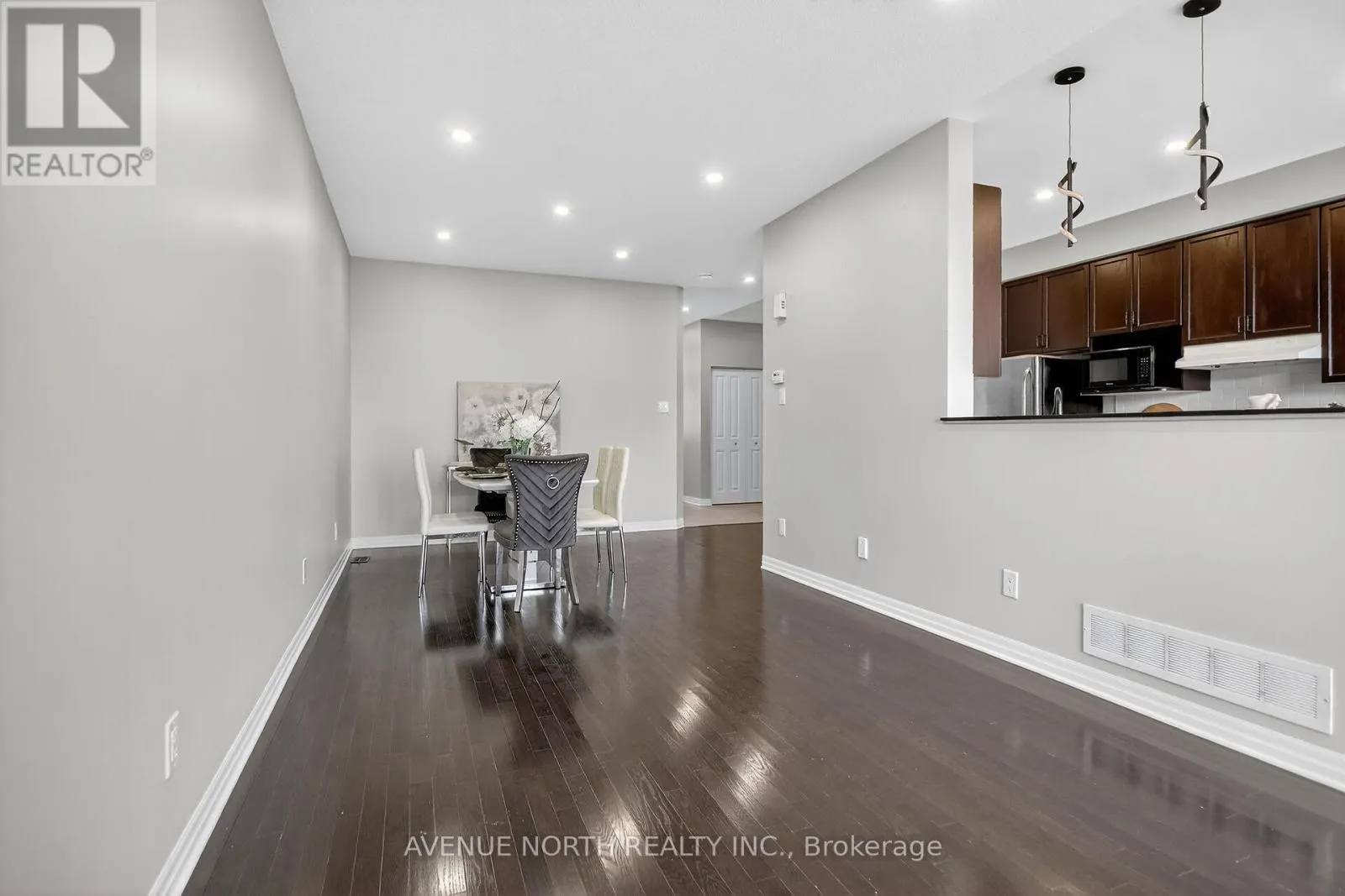 629 SUNBURST STREET