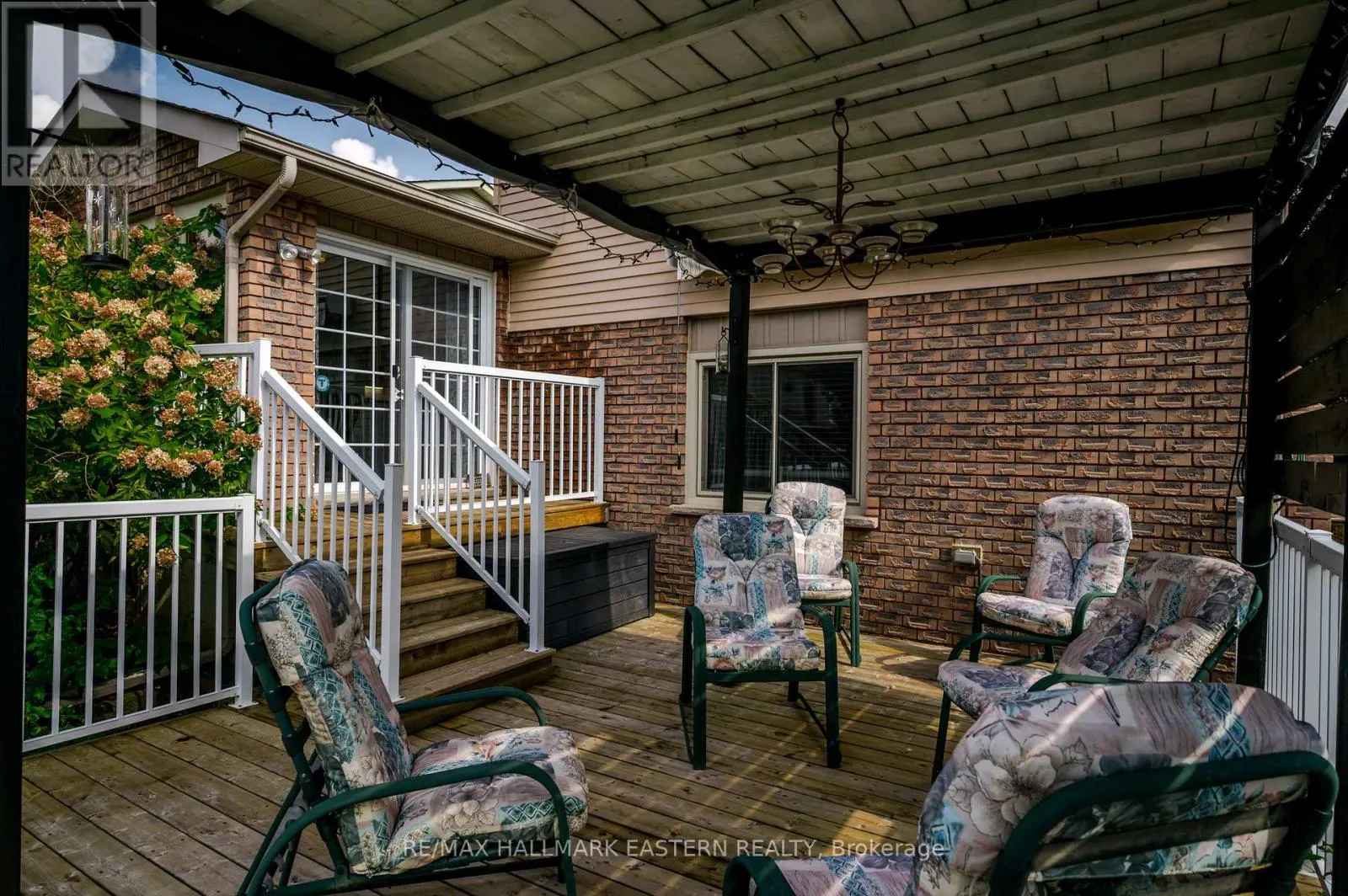 2196 LORRAINE DRIVE