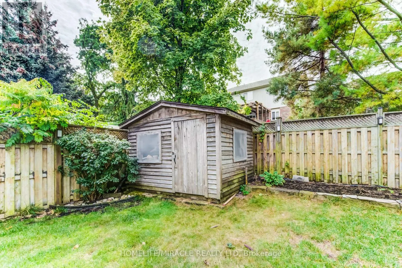 124 WINDING WOOD CRESCENT