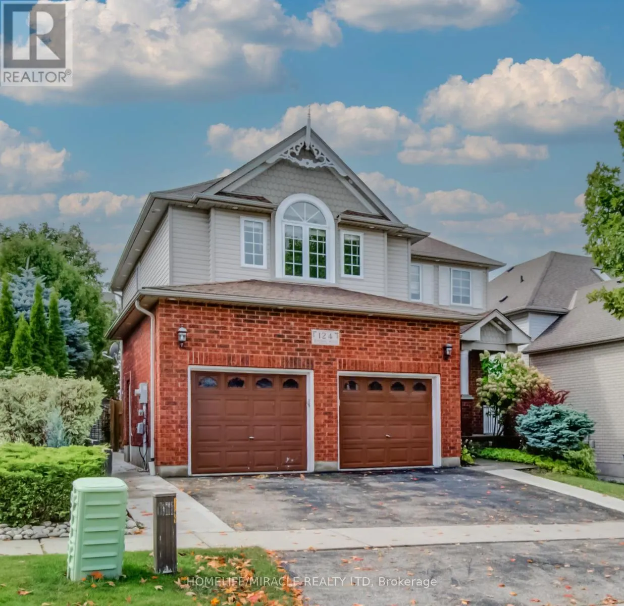 124 WINDING WOOD CRESCENT
