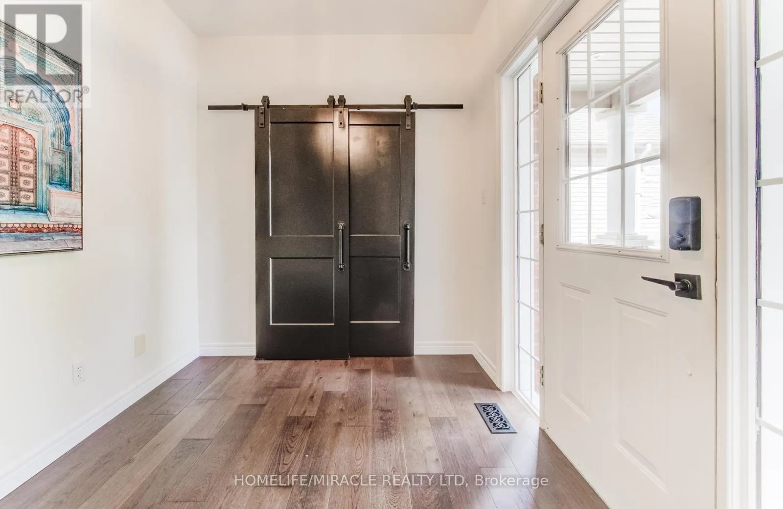 124 WINDING WOOD CRESCENT