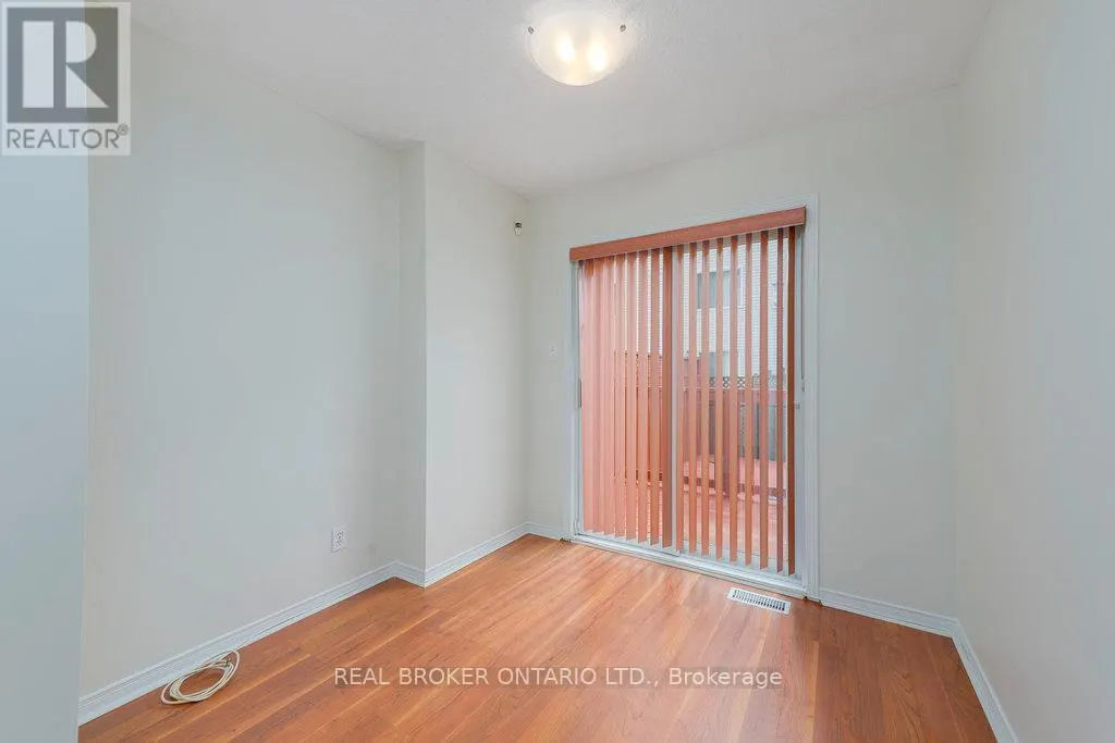 8 DRAYTON PRIVATE