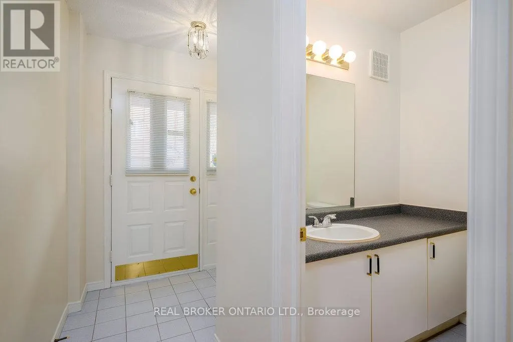 8 DRAYTON PRIVATE