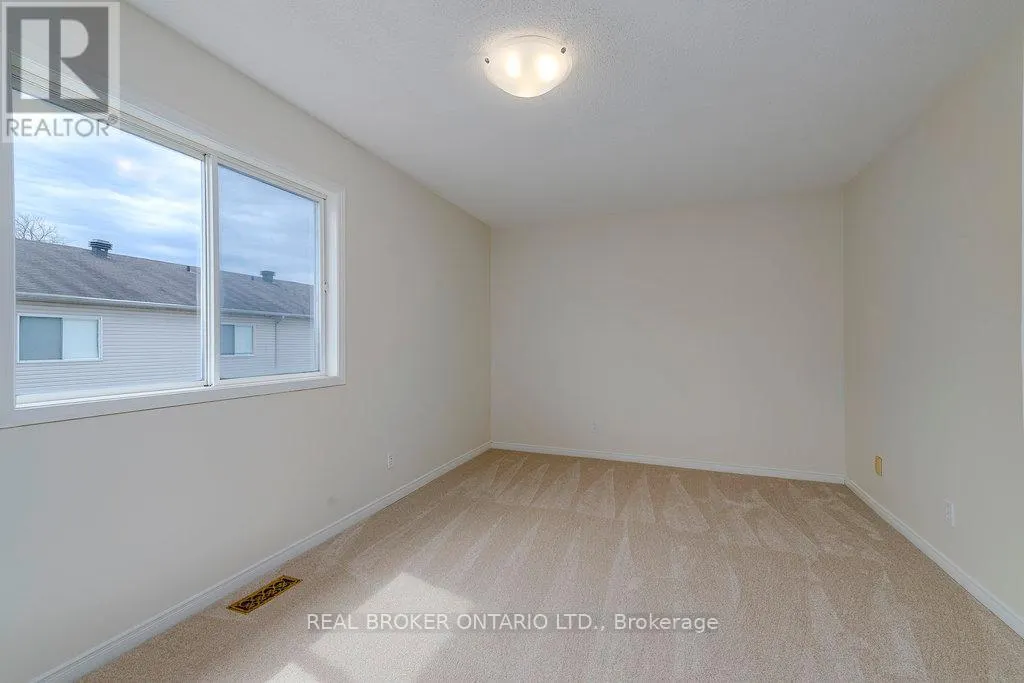 8 DRAYTON PRIVATE