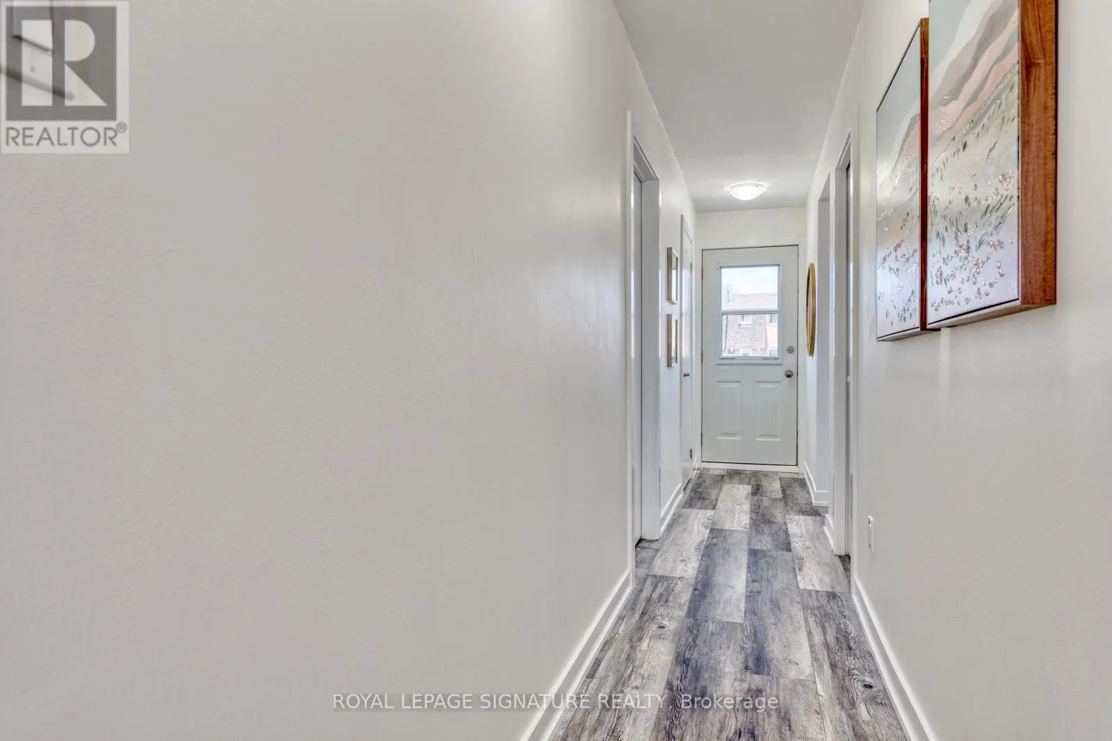 UNIT 26 - 20 ANNA CAPRI DRIVE