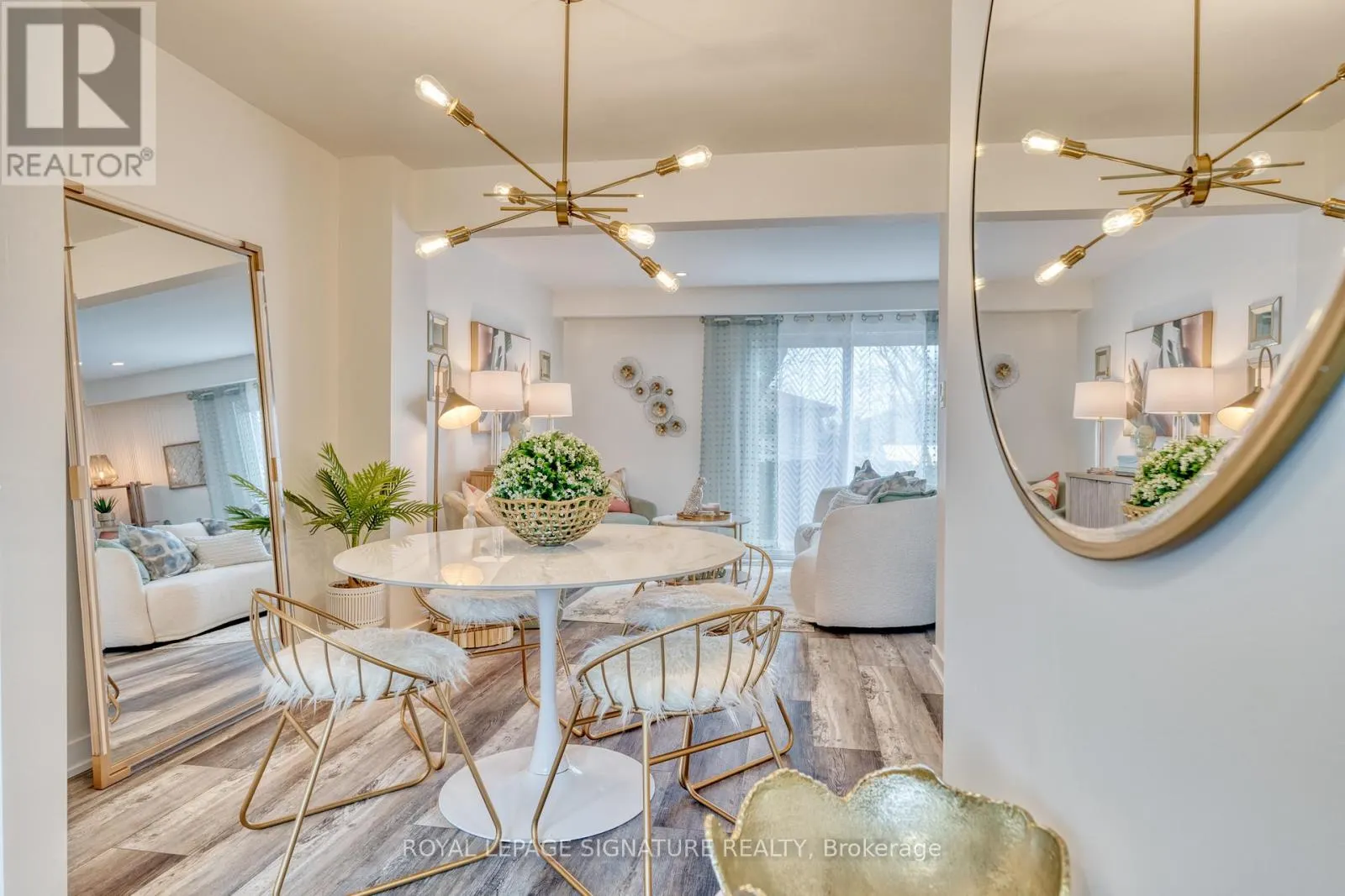 UNIT 26 - 20 ANNA CAPRI DRIVE