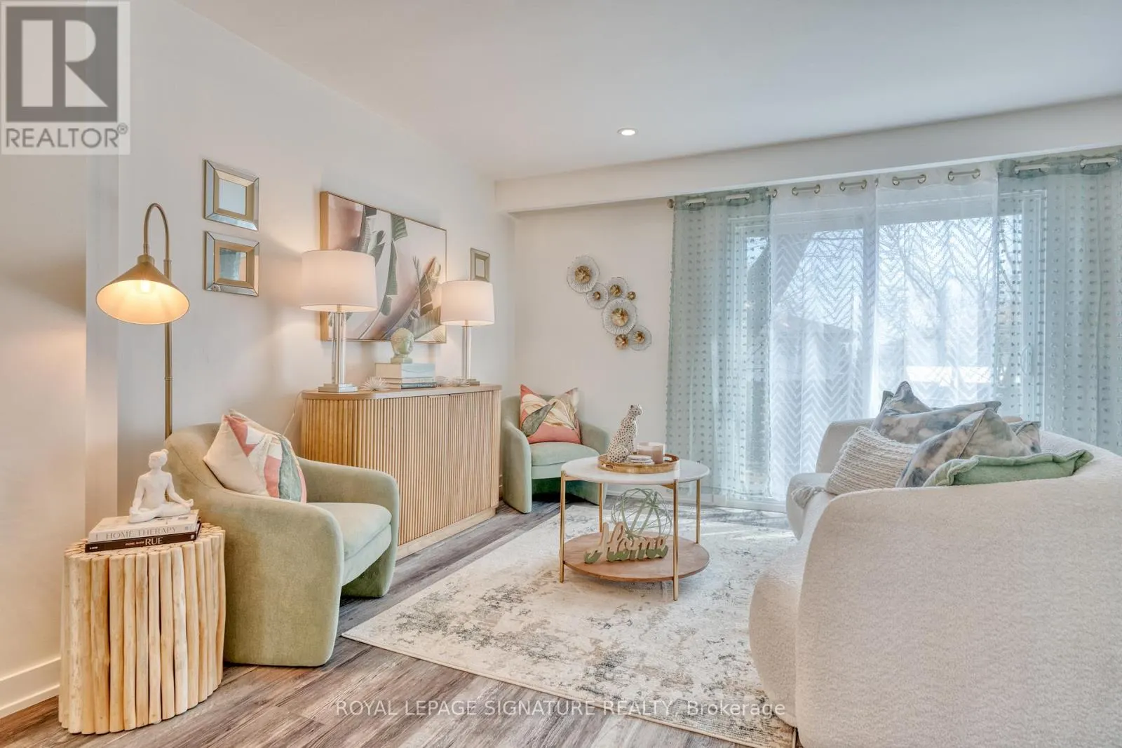 UNIT 26 - 20 ANNA CAPRI DRIVE