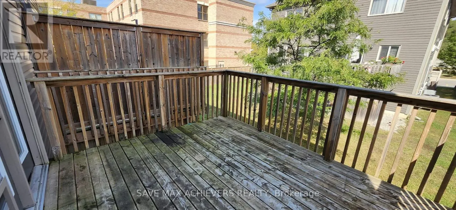 39 - 3200 SINGLETON AVENUE