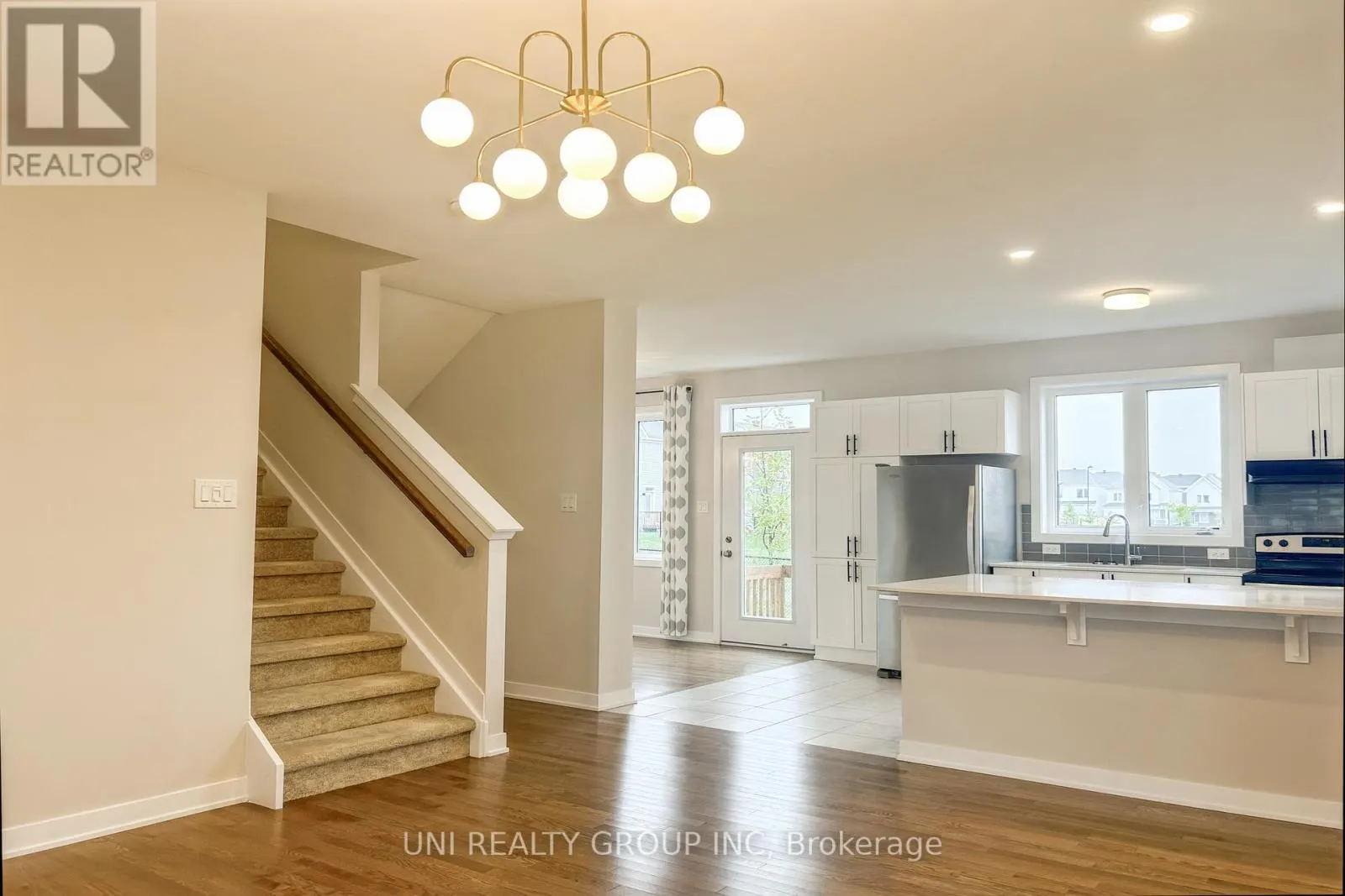 324 CANADENSIS LANE