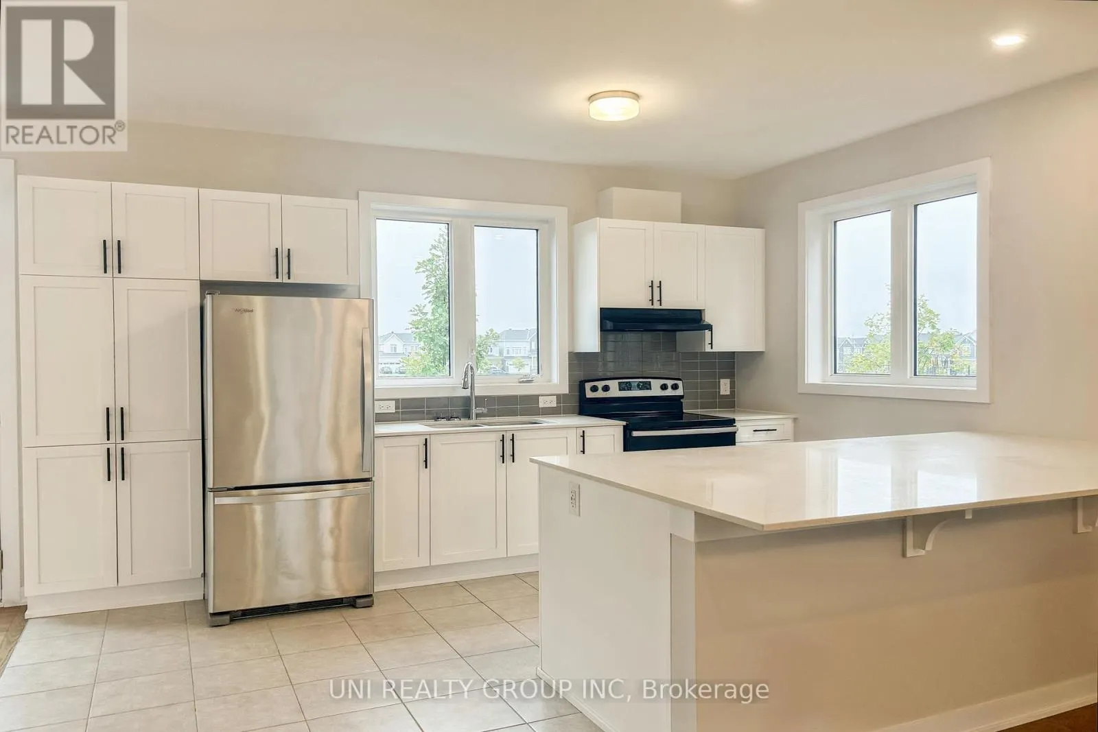 324 CANADENSIS LANE