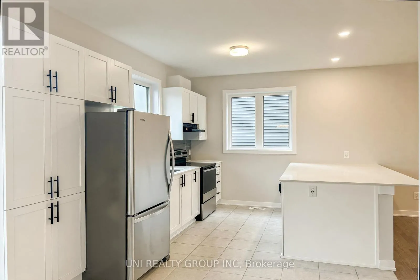 324 CANADENSIS LANE