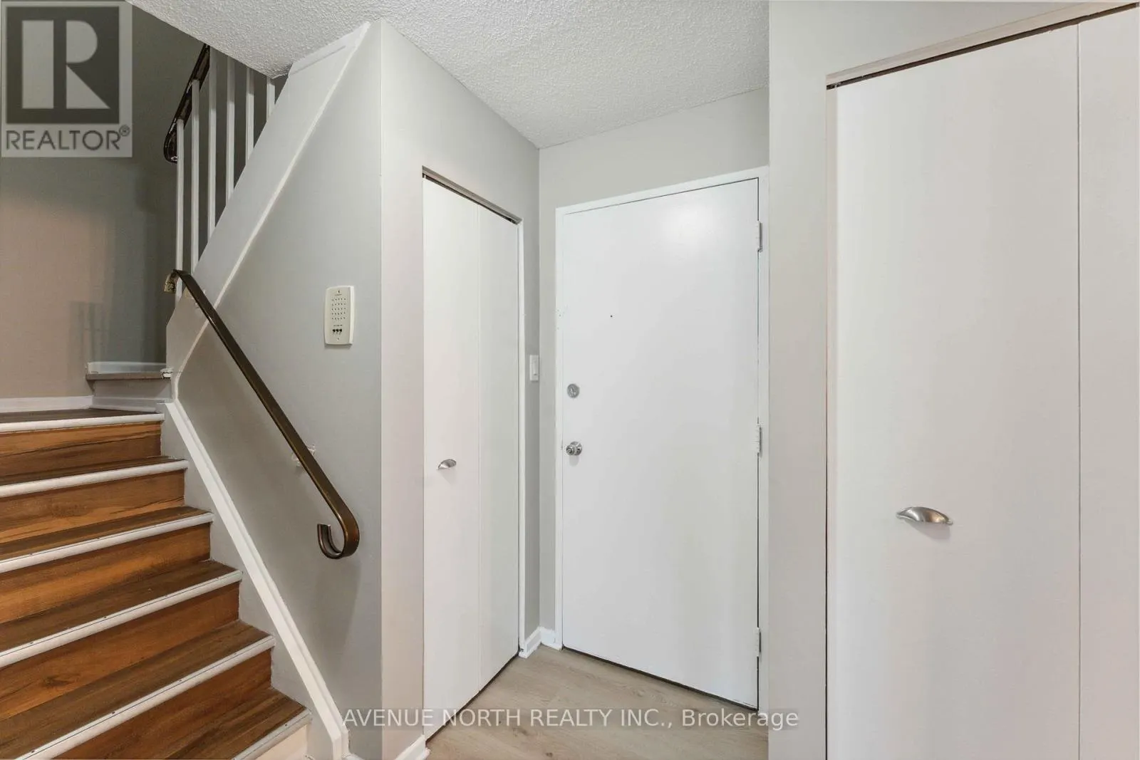 34J - 1958 JASMINE CRESCENT