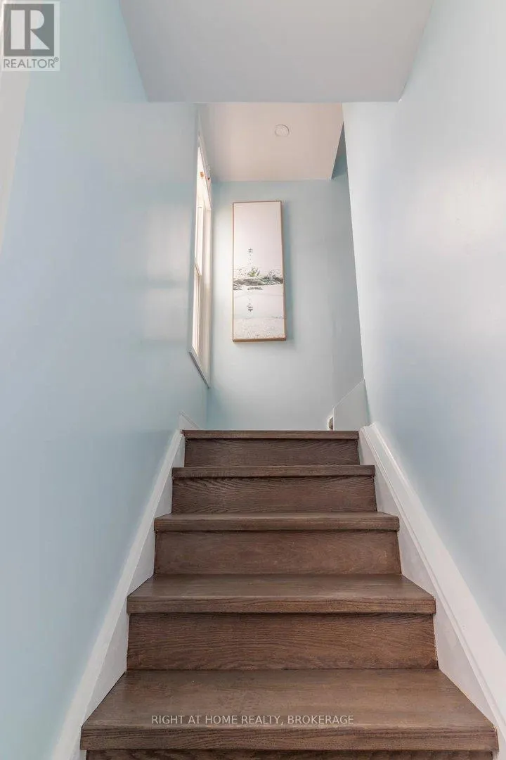 UPPER - 60 ROSS STREET, #UPPER