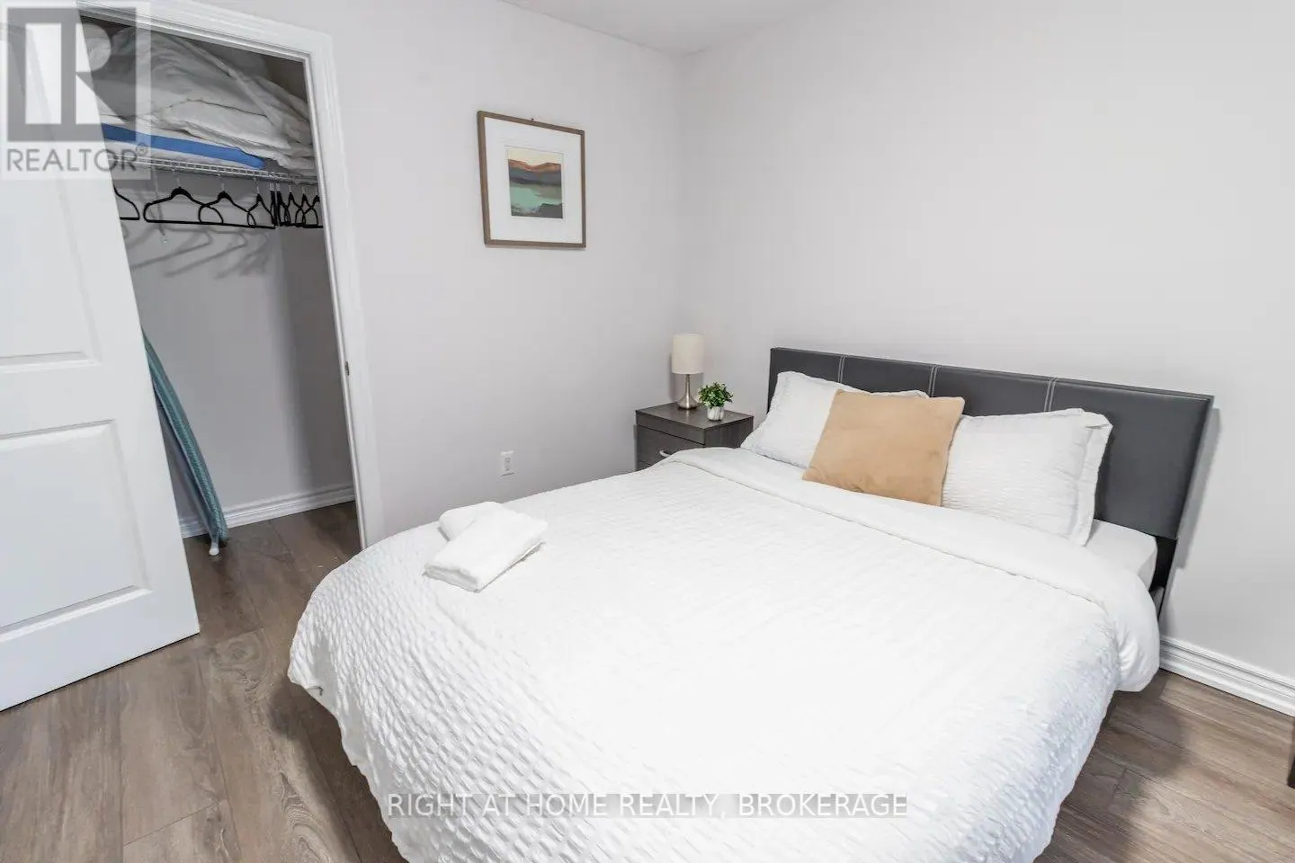UPPER - 60 ROSS STREET, #UPPER