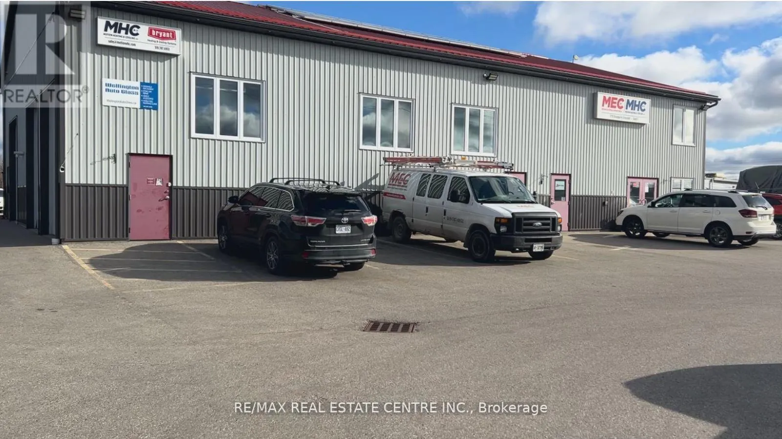 B - 770 GLENGARRY CRESCENT