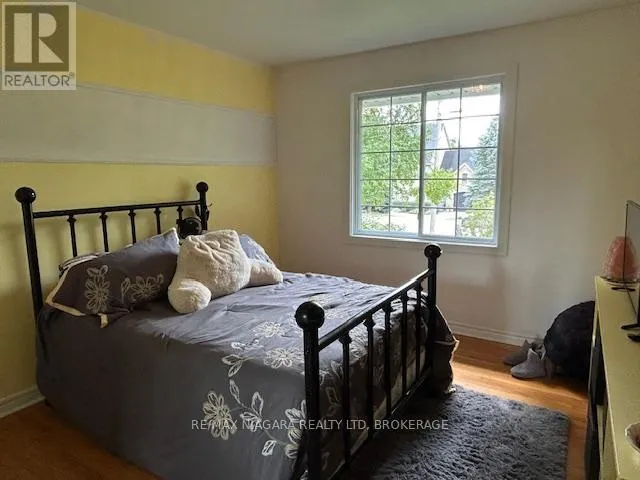 UPPER - 386 CAITHNESS STREET E, #upper