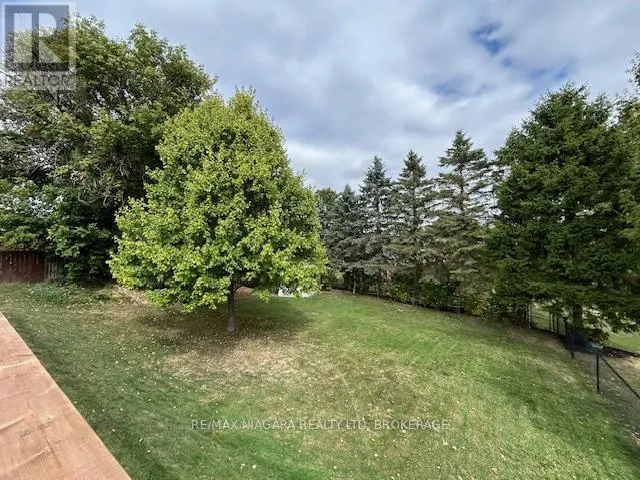 UPPER - 386 CAITHNESS STREET E, #upper