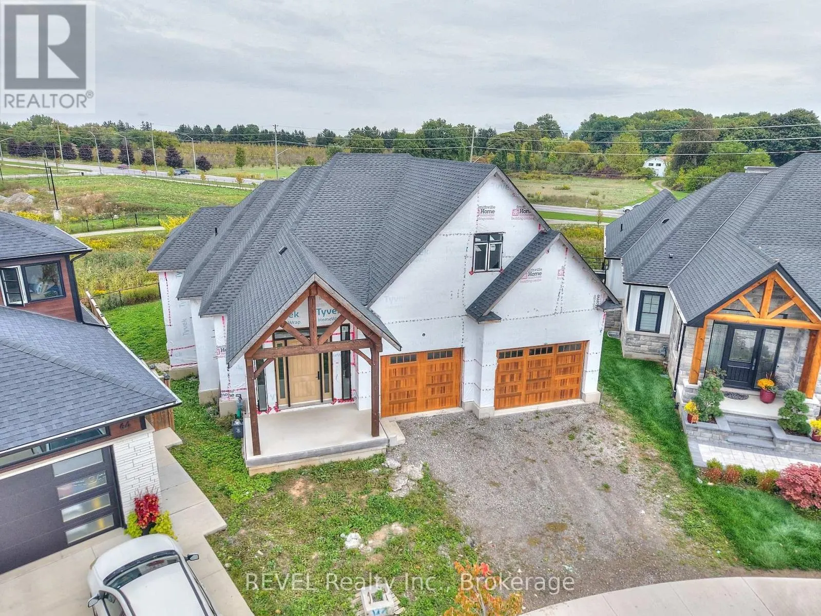 62 BERGENSTEIN CRESCENT
