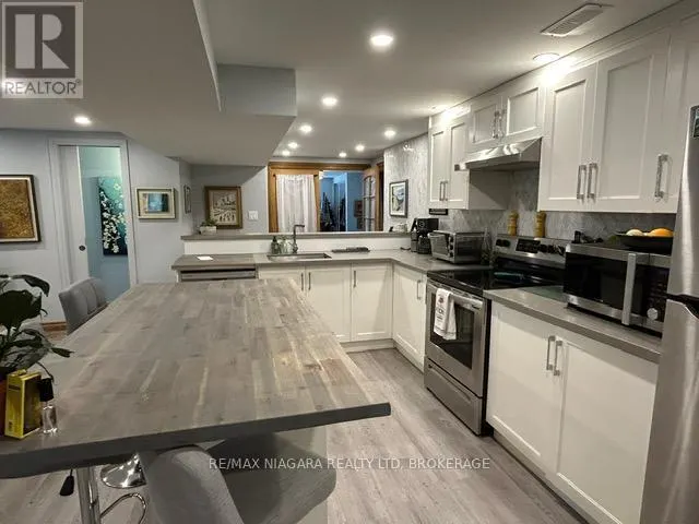 LOWER - 386 CAITHNESS STREET E, #lower
