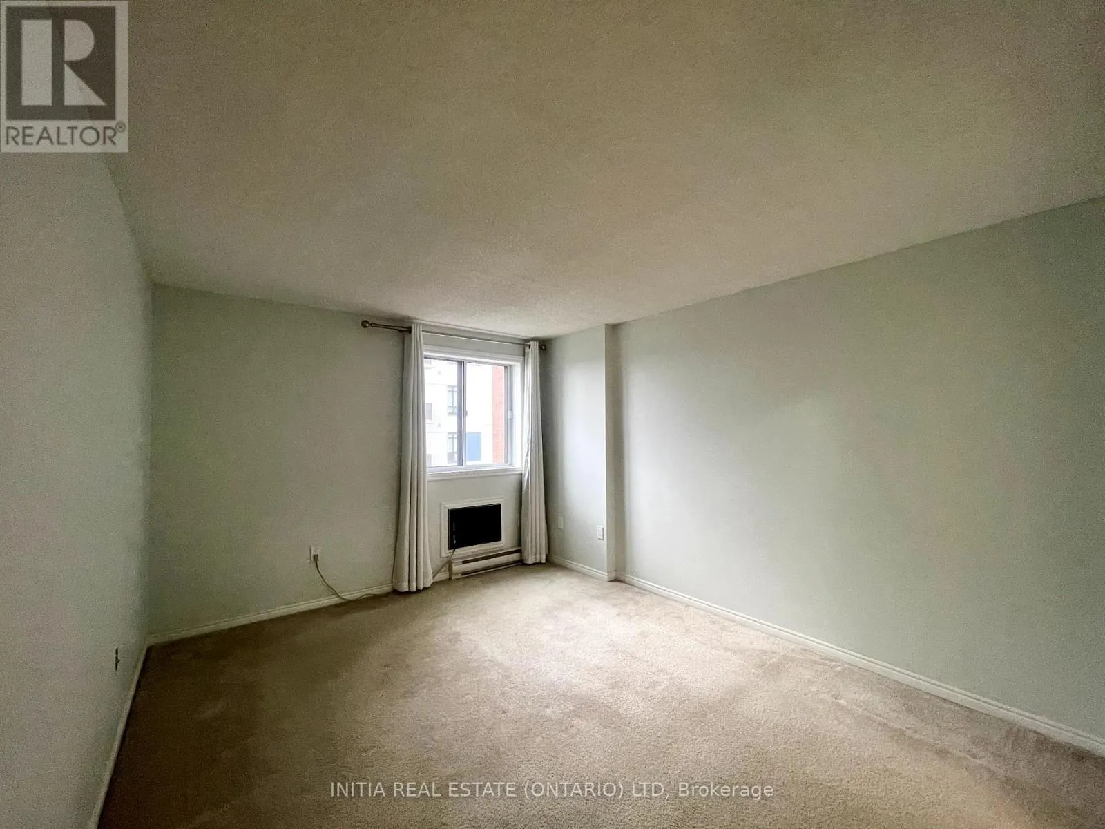 809 - 95 BASE LINE ROAD W, #809