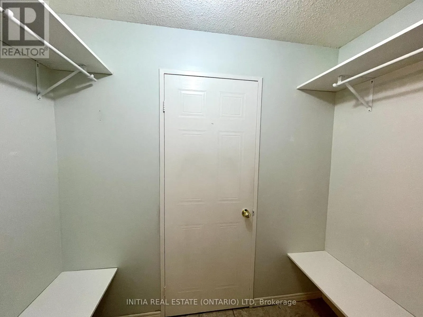 809 - 95 BASE LINE ROAD W, #809
