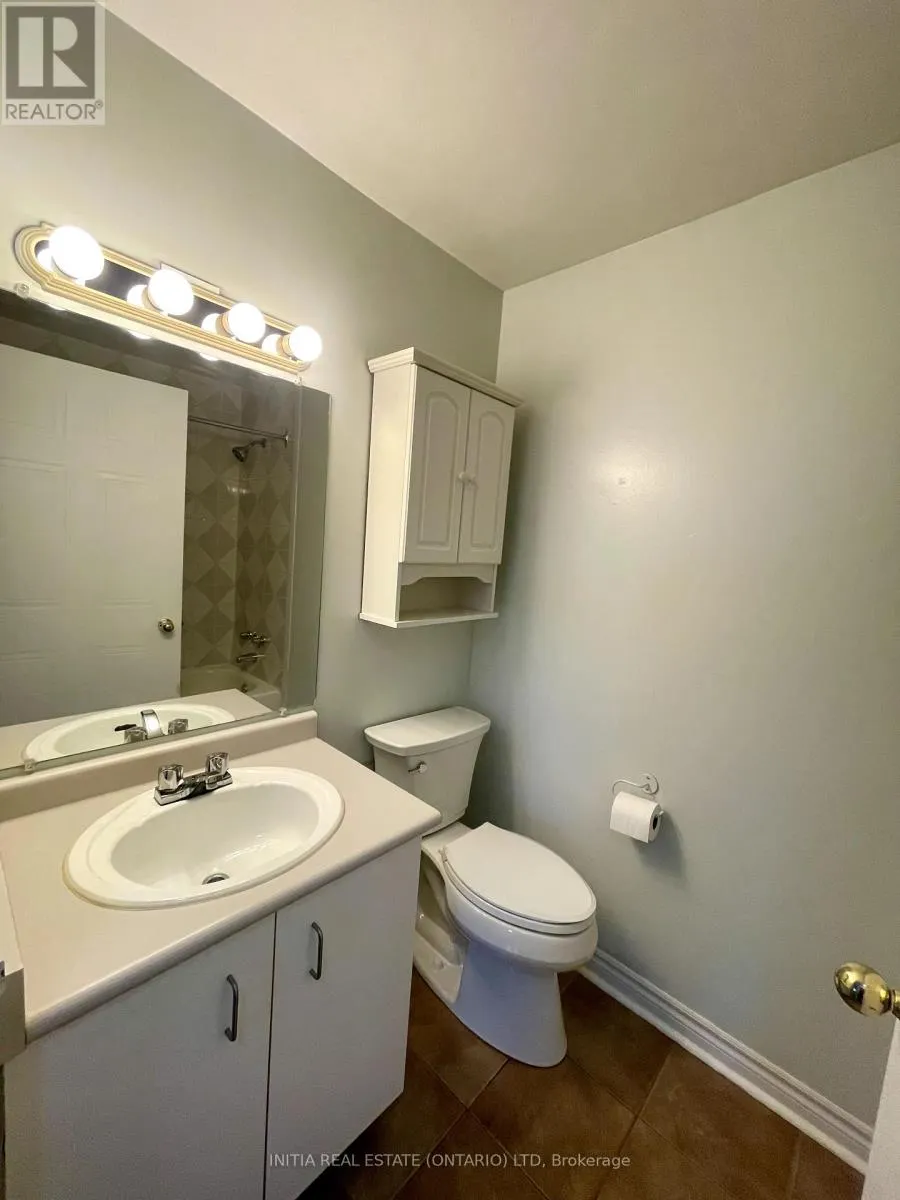 809 - 95 BASE LINE ROAD W, #809