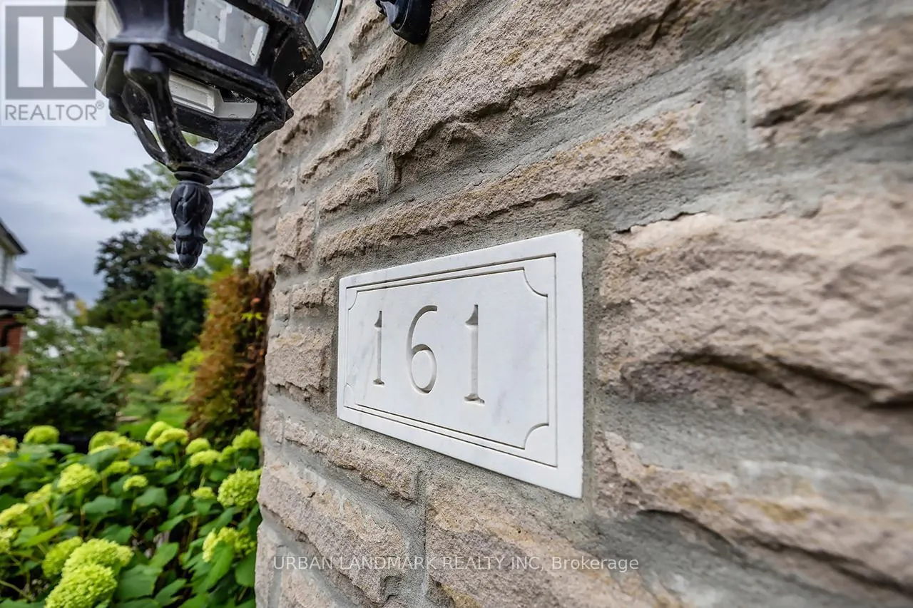 161 MARIA STREET