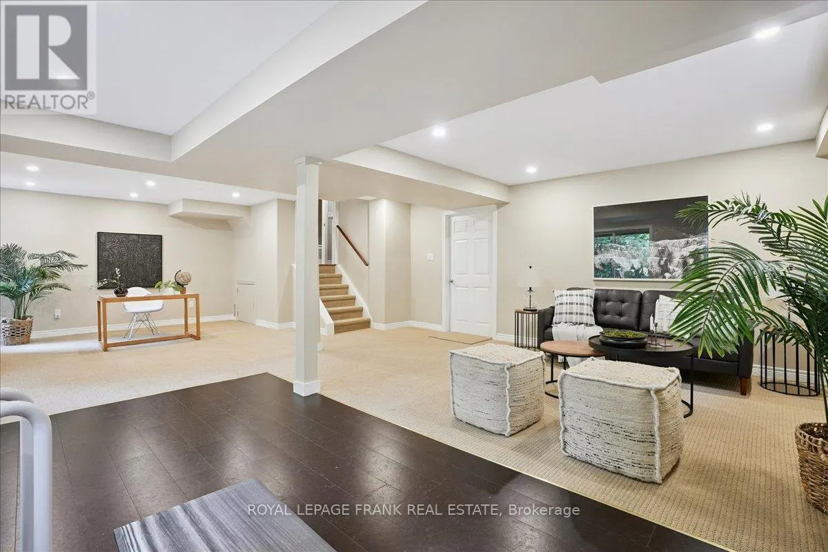23 WOODLAWN COURT
