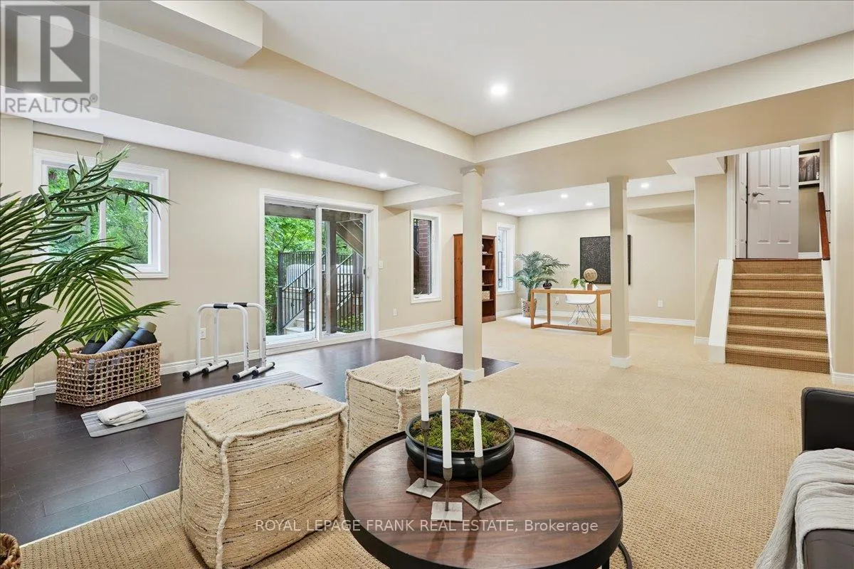 23 WOODLAWN COURT