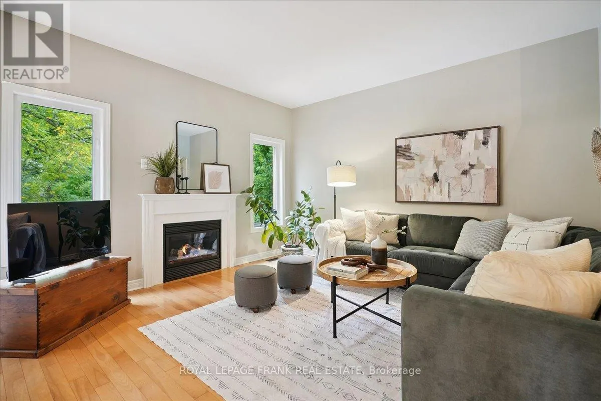 23 WOODLAWN COURT
