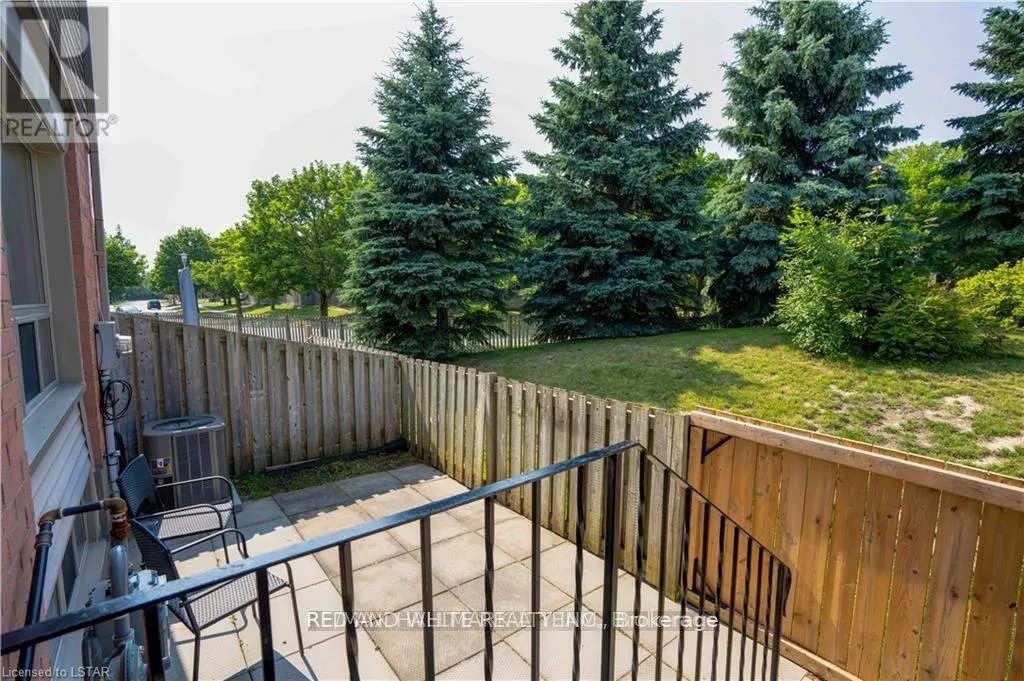 UNIT-54 - 355 SANDRINGHAM CRESCENT