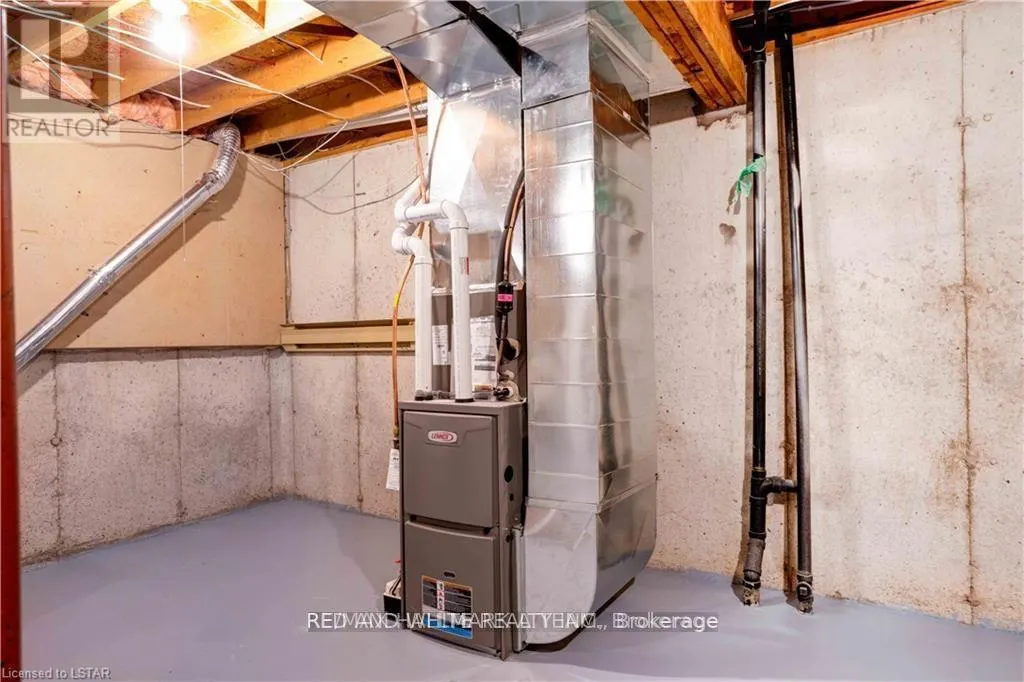 UNIT-54 - 355 SANDRINGHAM CRESCENT