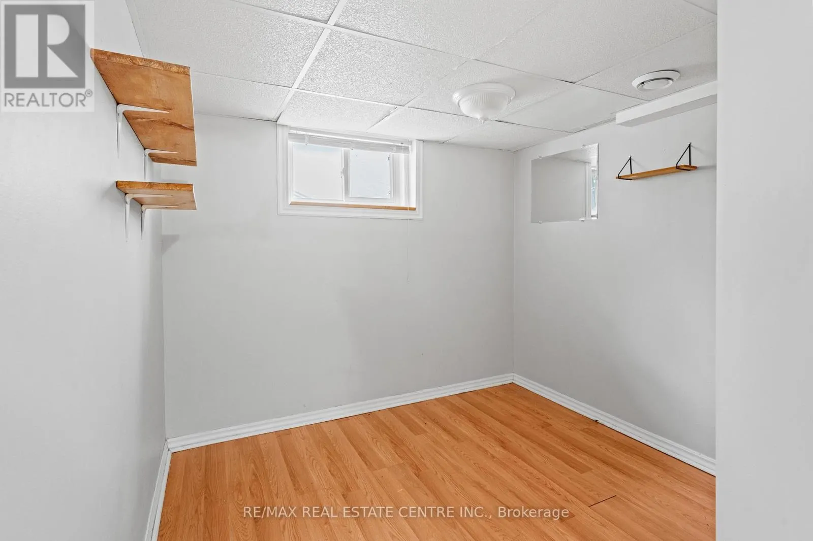BASEMENT - 298 WALLACE AVENUE