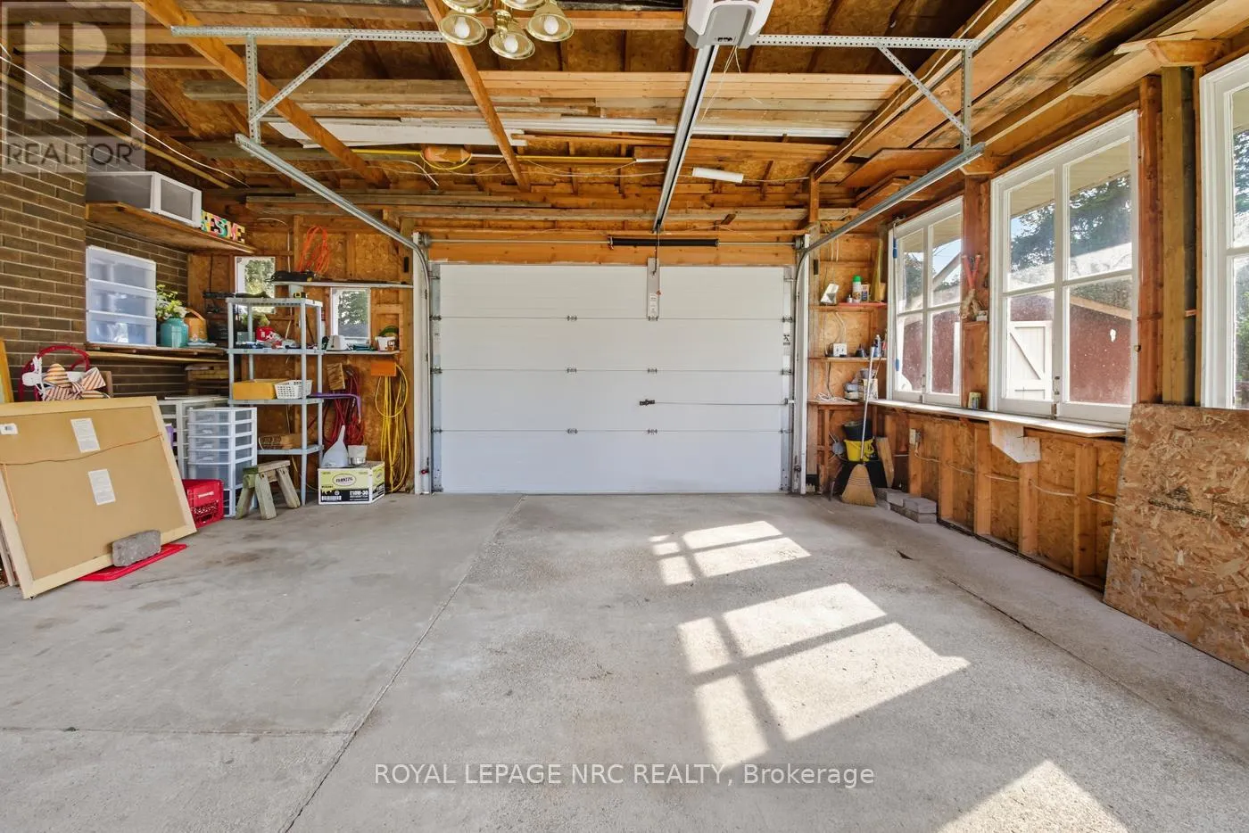 10592 WOODLAND DRIVE