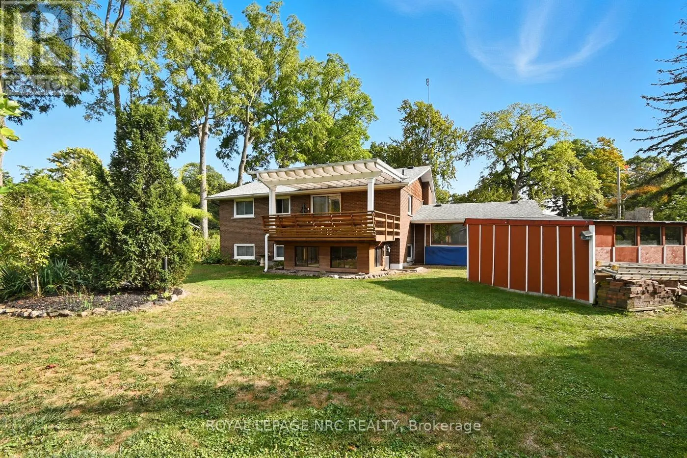 10592 WOODLAND DRIVE
