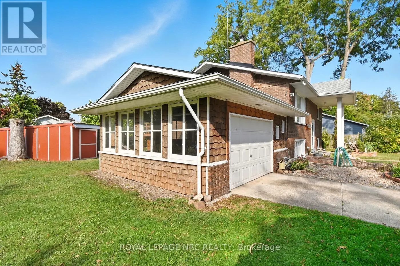 10592 WOODLAND DRIVE