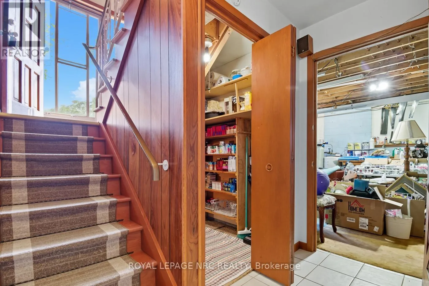 10592 WOODLAND DRIVE