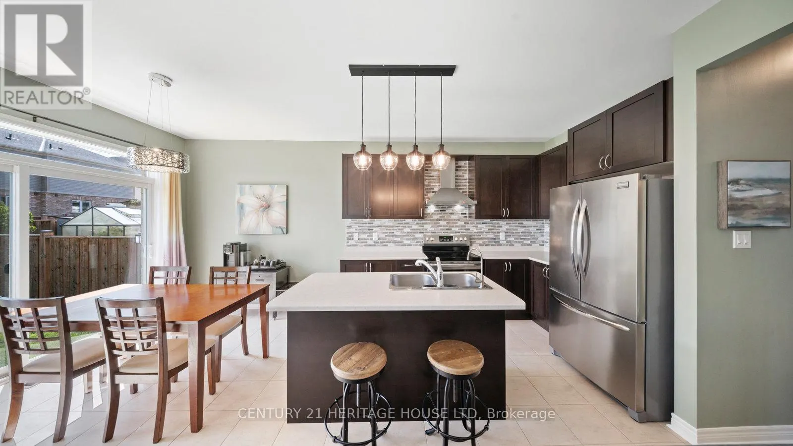 119 BARLOW PLACE